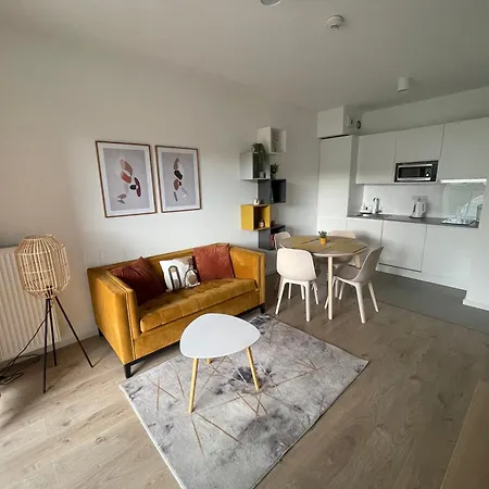 Modern Tower Apartmán *